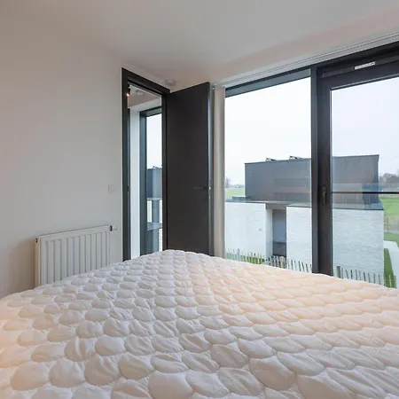 Newly Built For 6 People By The Sea 別荘